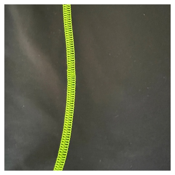 Under Armour Men’s XXL ColdGear ¼ Zip Pullover Black Neon Green Athletic Top EUC - Picture 10 of 14